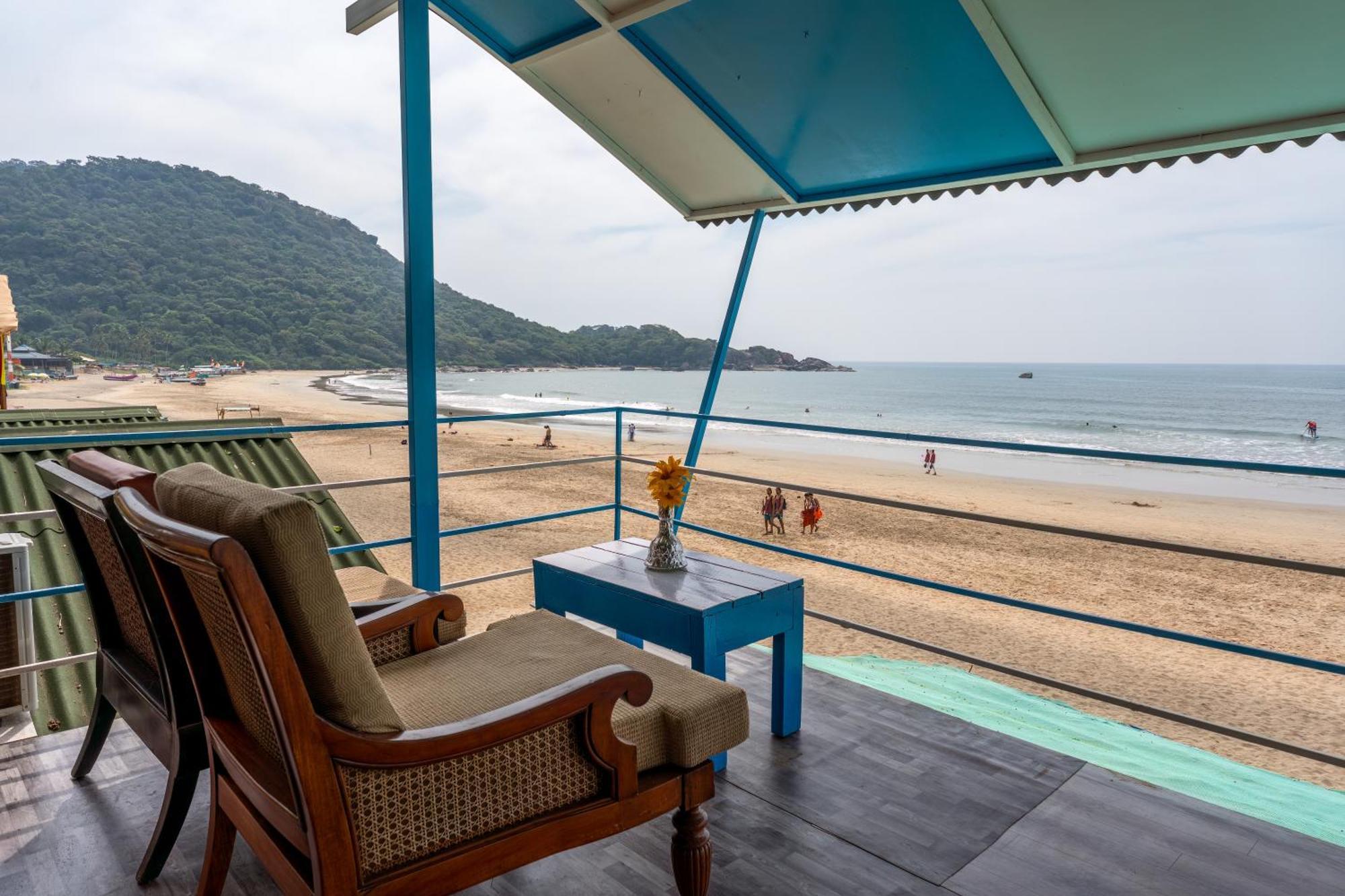 The Tito'S Blue Sky Beach Resort Agonda Exteriör bild